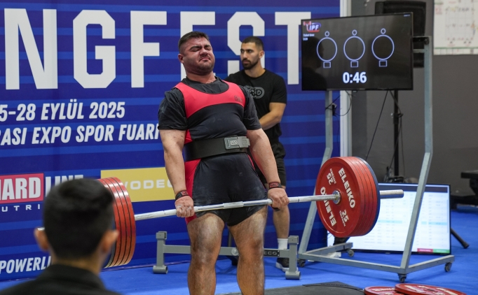 �zmir'de Uluslararas� Mr. Universe V�cut Geli�tirme Yar��mas� yap�ld�