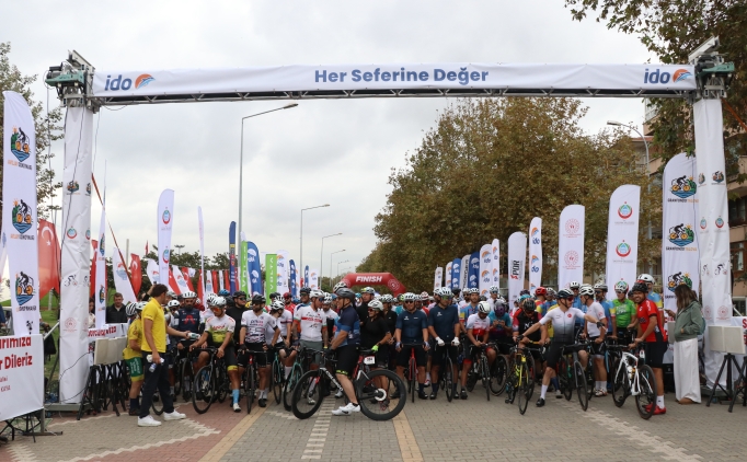 'Gran Fondo Yalova 2025'te dereceye girenlere dlleri verildi