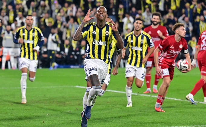 Fenerbah�e, Kad�k�y'de galibiyeti hat�rlad�!