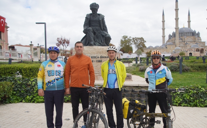 Edirne'de 16. Cumhuriyet Kupas Bisiklet Yol Yar!