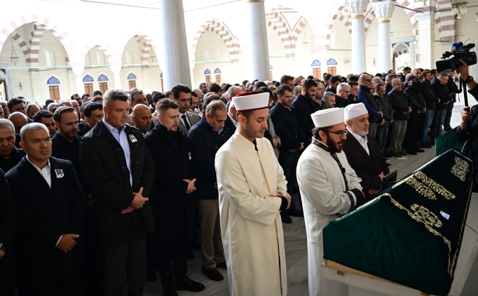 Fenerbah�eli y�netici �lker Alkun'un babas� son yolculu�una u�urland�