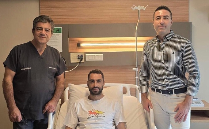 Sivasspor kaptan� U�ur �ift�i ameliyat edildi