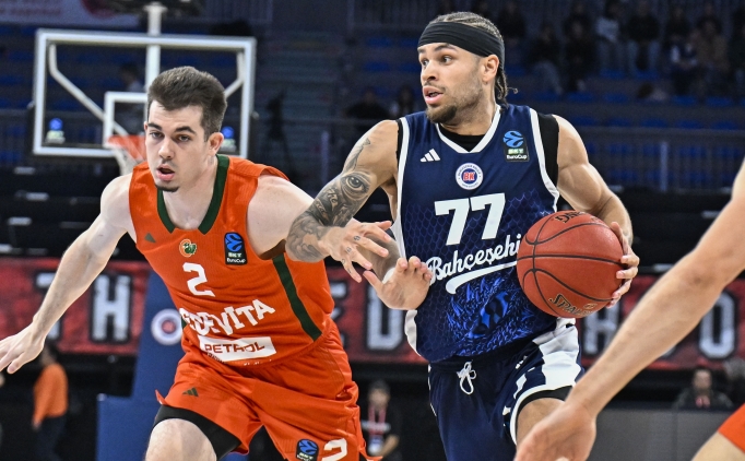 Bah�e�ehir Koleji, BAXI Manresa'y� 14 say� farkla devirdi!