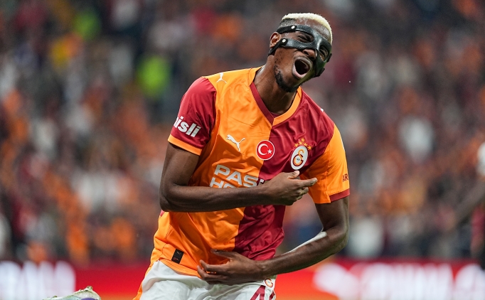 Victor Osimhen'den Okan Buruk'a: 'Oynat beni hocam'