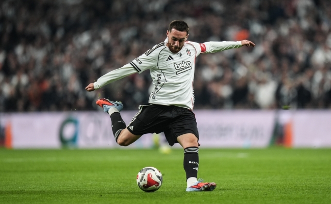 Be�ikta�'ta Orkun K�k�� geri d�n�yor!