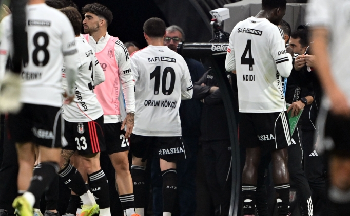 Orkun K�k��'den ikinci k�rm�z� kart!