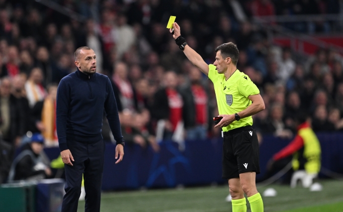 Ajax, Galatasaray yenilgisi sonras Heitinga ile yollarn ayrd!