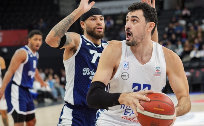 Anadolu Efes'ten sakatl�k a��klamas�: Erkan Y�lmaz