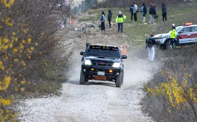 Burhan Turan T�rkiye Baja �ampiyonas�'n�n 4. ayak yar��lar�n�n ilk etab� ko�uldu