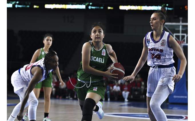 Emlak Konut, Be�ikta� BOA'y� deplasmanda farkl� ge�ti!