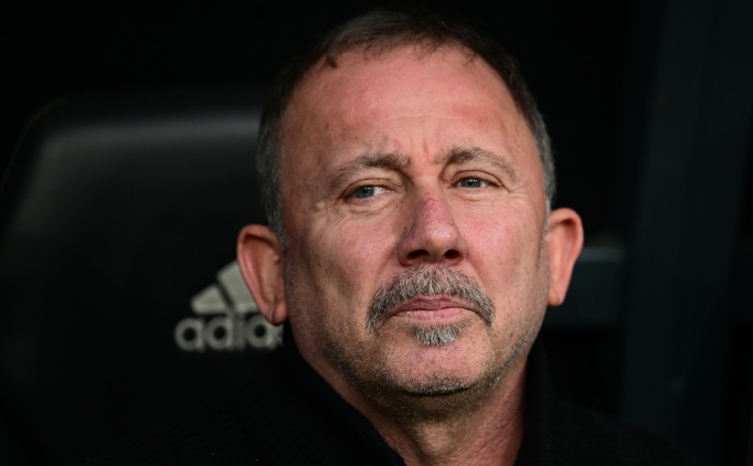 Be�ikta�'ta �aresizli�in itiraf�