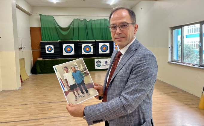 Mete Gazoz'un ��retmeni: 'Al�akg�n�ll� ve disiplinli bir sporcu'