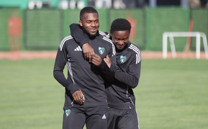 Kocaelispor'dan futbolculara 100 milyon liral�k �deme