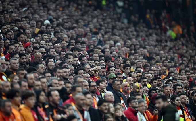 Galatasarayl� taraftarlar Kad�k�y'de yerlerini alacak