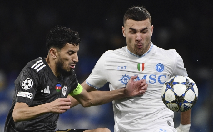 Karaba�, Napoli deplasman�nda y�k�ld�!