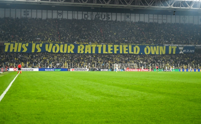 Kad�k�y'de derbi co�kusu! Trib�nler haz�r!