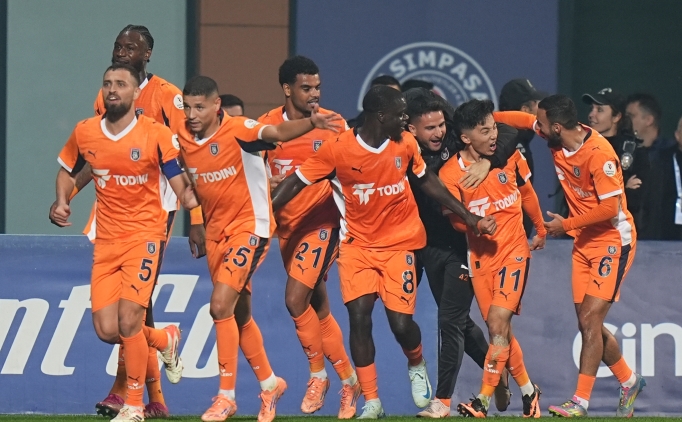 Ba�ak�ehir, ligde iki ma� sonra kazand�!