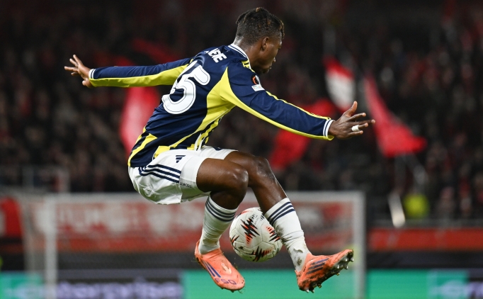 Fenerbahe'de Nene, bu sezon 2. kez Brann'a kar