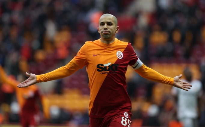 Feghouli'den kul�plere mesaj: 'Beni ister misiniz?'