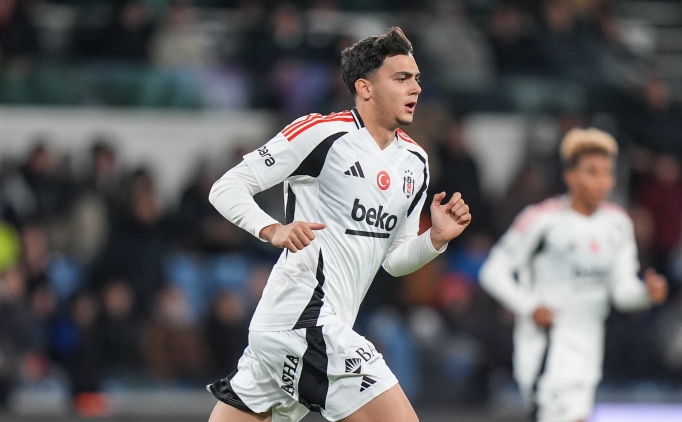 Beikta'ta Mustafa Erhan'a yeni szleme!