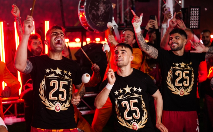 Sporx: Galatasaray'da sosyal medyayı sallayan diyalog: Yunus - Abdülkerim