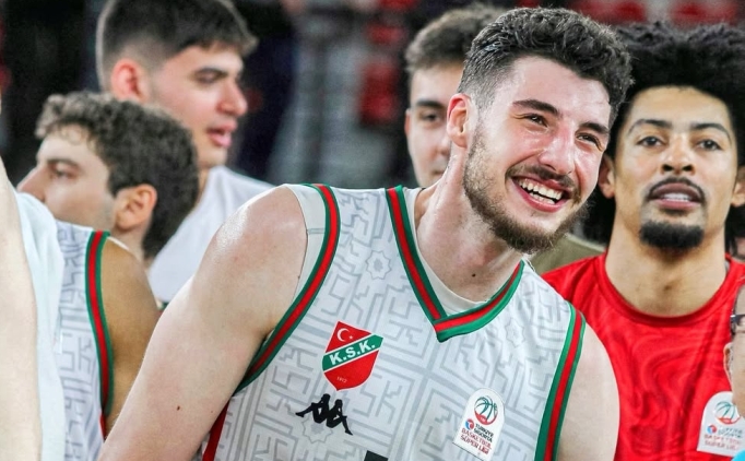 Mersin Spor, 4 oyuncuyu renklerine bağladı