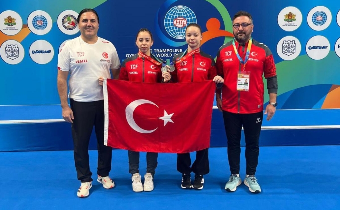 Trampolinde dnya ikincisi Tuba Bade, okulunda ieklerle karland