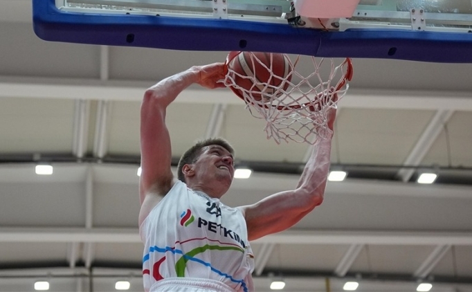 Aliağa Petkimspor, Roberts Blumbergs'i kadrosuna kattı