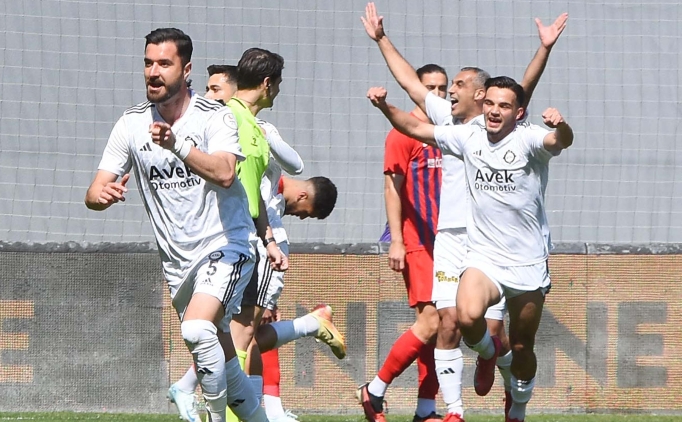 Altay deplasmanda kurtulu� i�in terliyor