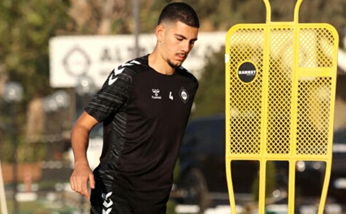Altay'da Arif'ten profesyonel imza
