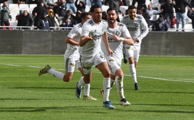 Altay'dan kritik zafer