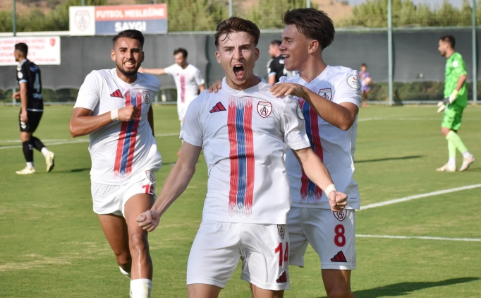 Alt�nordu santrforsuz gol ar�yor