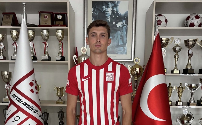 Ayvalkgc Belediyespor'dan iki takviye