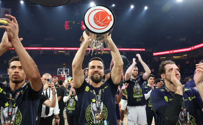 Fenerbahe, sezonu kupalarla at!