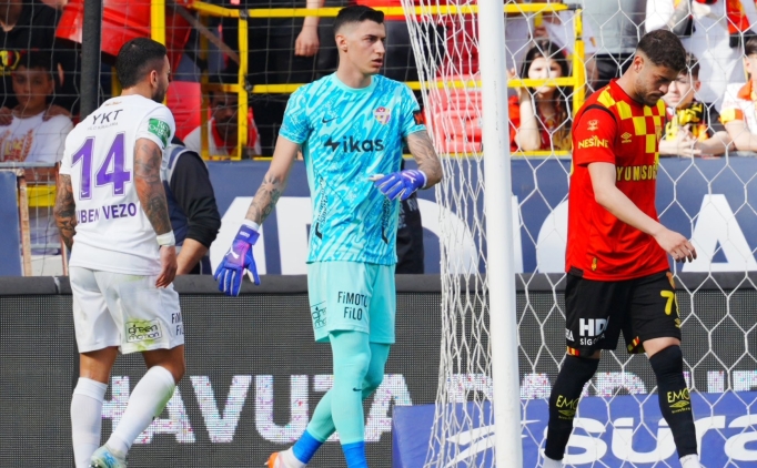 Aston Villa, Berke Özer'le ilgileniyor