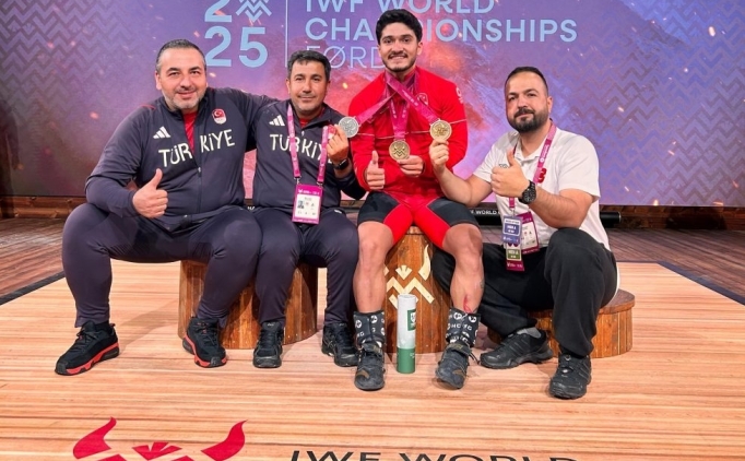 Milli halterciler, B�y�kler D�nya �ampiyonas�'na damga vurdu