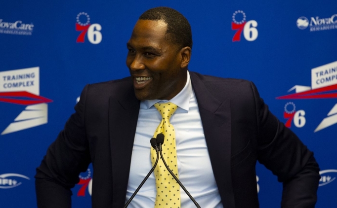 Elton Brand, Hawks'taki yönetici adaylığından çekildi