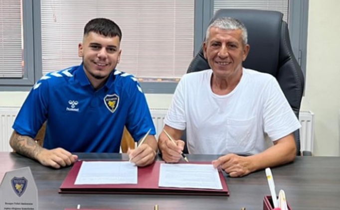 Bucaspor'dan profesyonel imza ata��