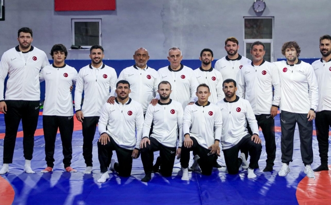 B�y�kler D�nya G�re� �ampiyonas� ba�l�yor