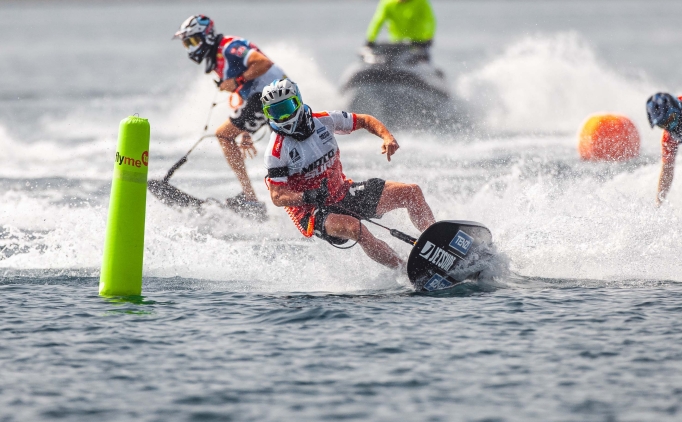 Dnya Motosurf ampiyonas eme'de!