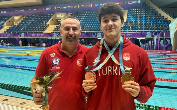 Denizlili y�z�c� Ahmet'ten Riyad'da tarihi ba�ar�