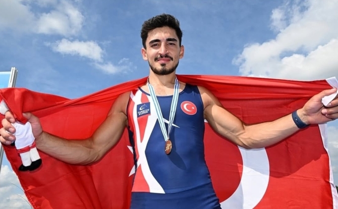 Halil Kaan K�ro�lu, D�nya �ampiyonas�'nda m�cadele edecek