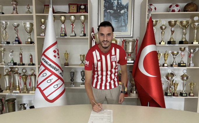 Ayvalıkgücü Furkan Kozhan'la anlaştı