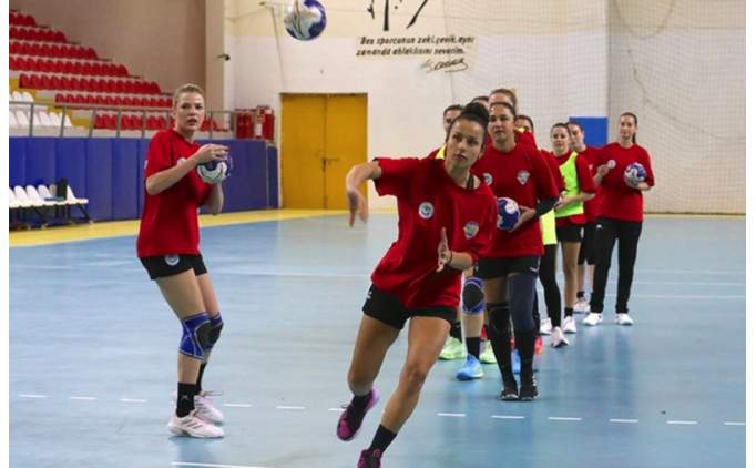 Hentbol Kadnlar Sper Ligi'nin yeni ekibi Odunpazar'nn hedefi ilk drt