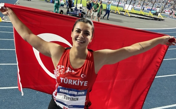 Esra Trkmen'den, Dnya niversite Oyunlar'nda altn madalya