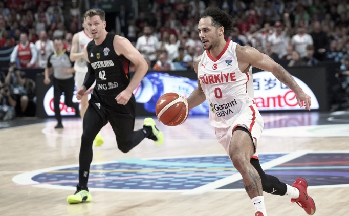 Shane Larkin'den milli takm aklamas!