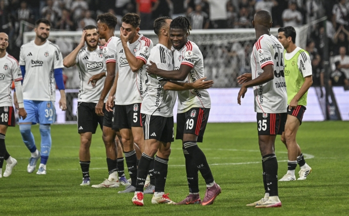 Be�ikta�, G�ztepe ma��n�n kamp kadrosunu a��klad�