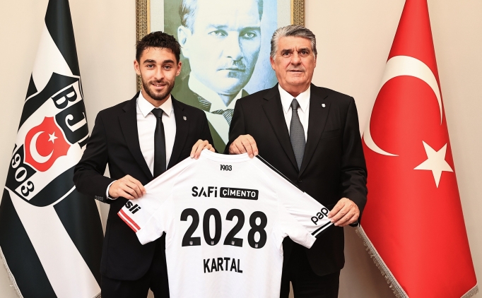 Be�ikta�'ta imza: Kartal Kayra Y�lmaz