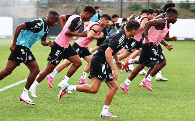 Be�ikta�'ta Paulista ve Rashica saha �al��malar�na d�nd�