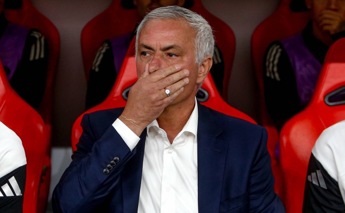 Mourinho'lu Benfica, Porto ile yeniemedi!